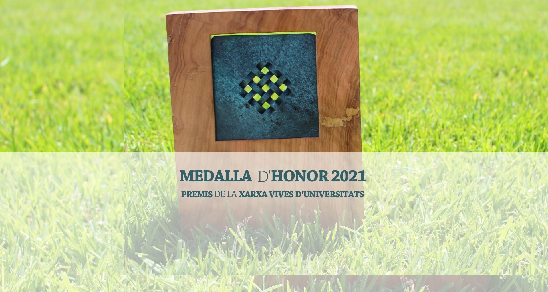Slide Medalla Honor 2021 Slide Medalla Honor 2021
