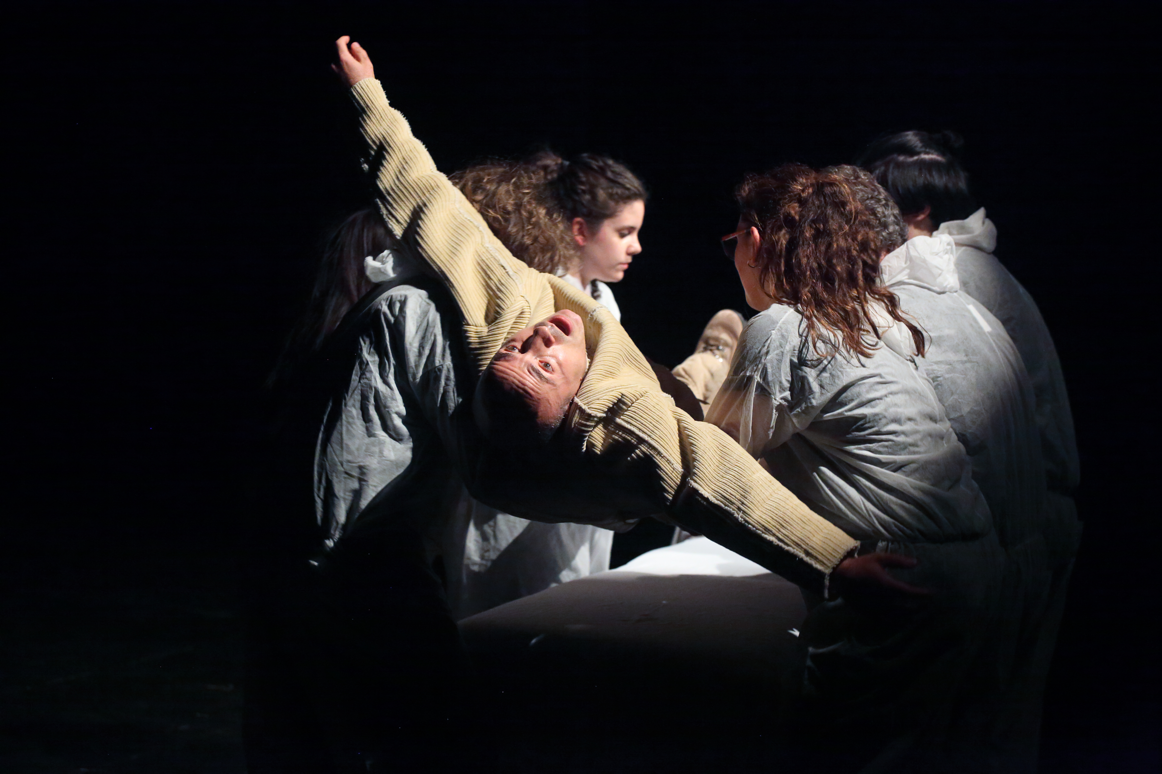 Escena de l'obra "Mary de Frankenstein". Aula de teatre de la Universitat Politècnica de València