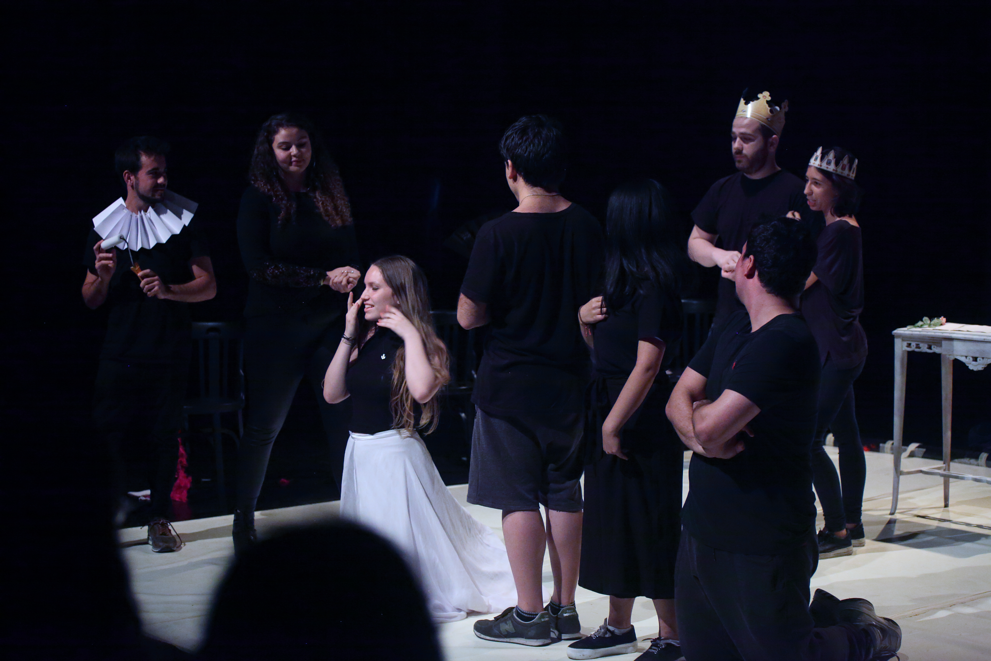 Escena de l'obra "Quin Quadre!". Grup de teatre UIC Barcelona