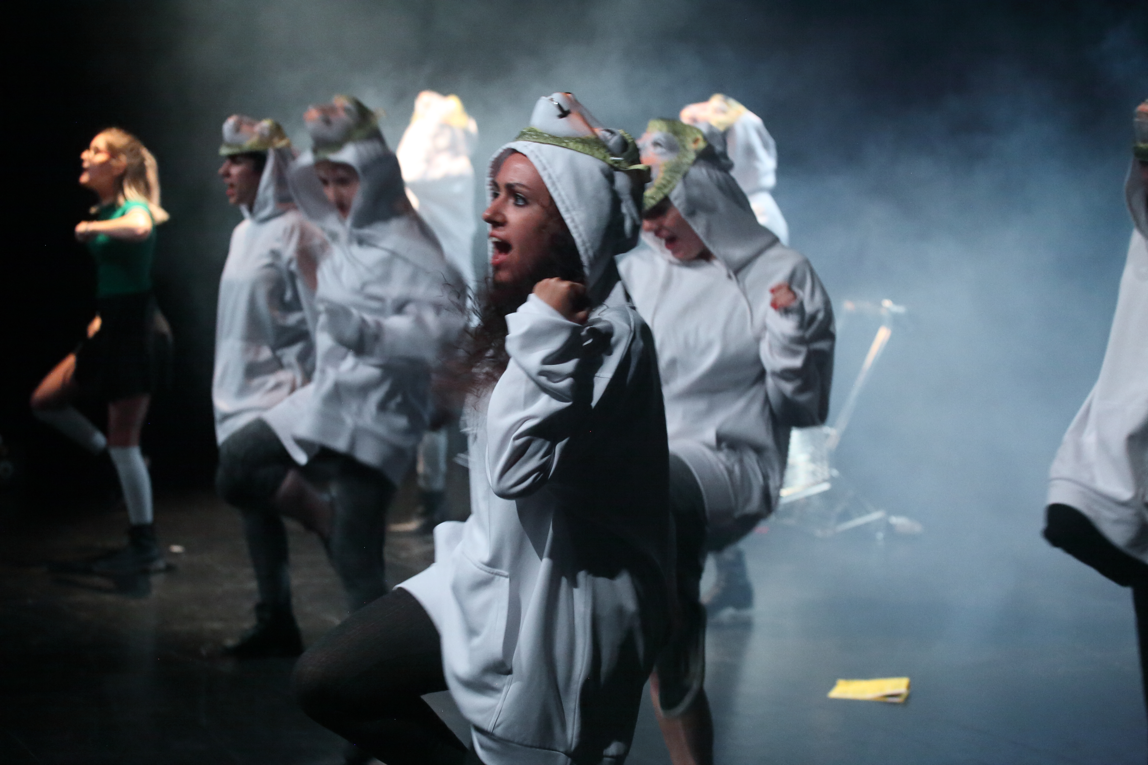 Escena de l'obra "En Defensa. Un concierto de despedida". Aula de Teatre de la Universitat d'Alacant