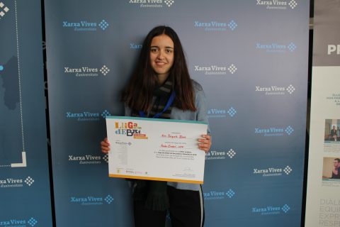 Eva Busquets, millor oradora Lliga de Debat de Secundària i Batxillerat 2018