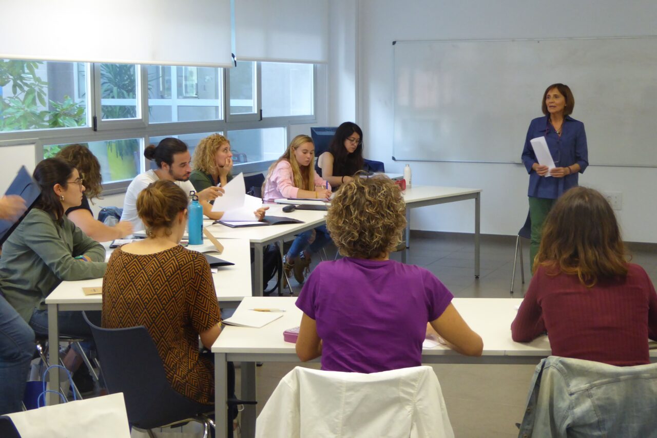 Curs de didàctica de la llengua com a idioma estranger Curs de didàctica de la llengua com a idioma estranger
