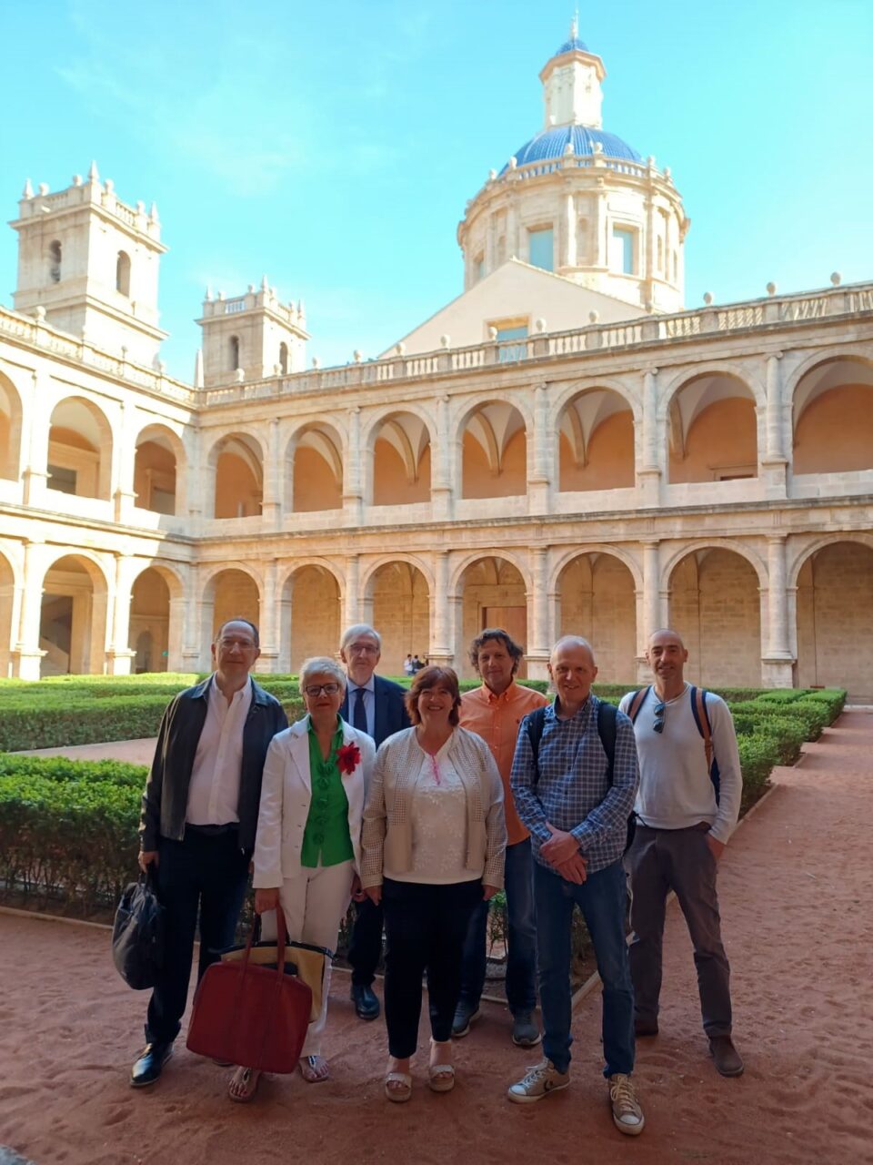 Acadèmia Valenciana de la Llengua. Bangor